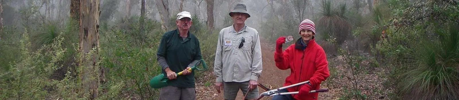 Bibbulmun Track maintenance volunteers